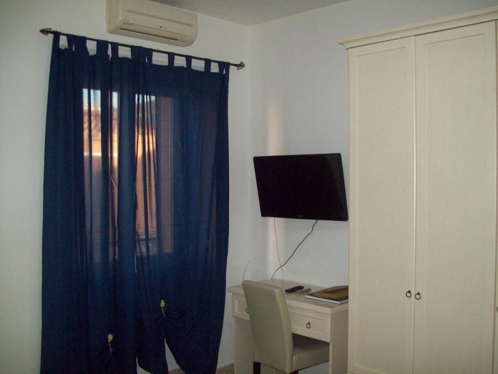 B&B Roge Olbia Eksteriør billede